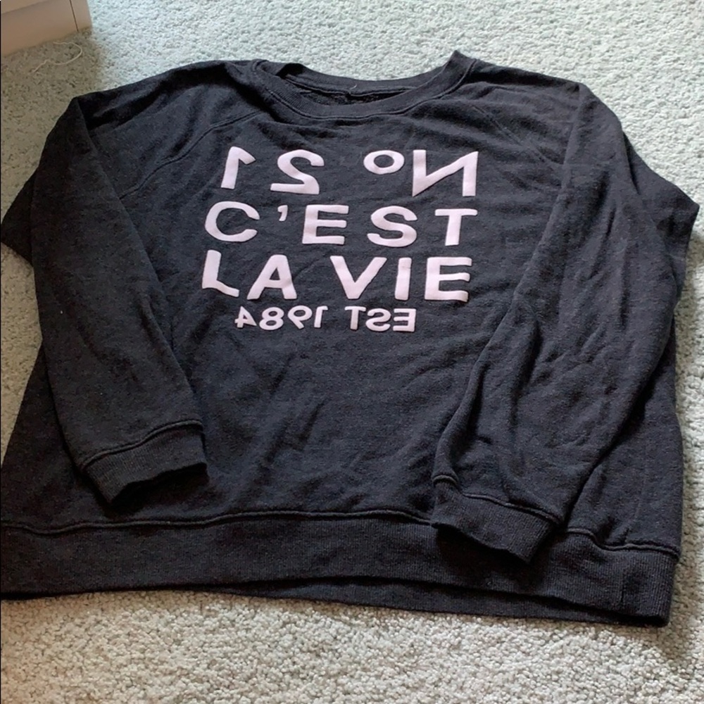 Lightweight sweatshirt